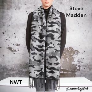 Steve Madden Scarf
